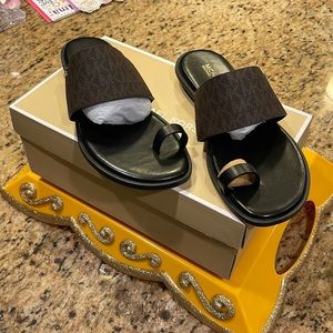 Brand New Michael Kors Sandals SZ 8